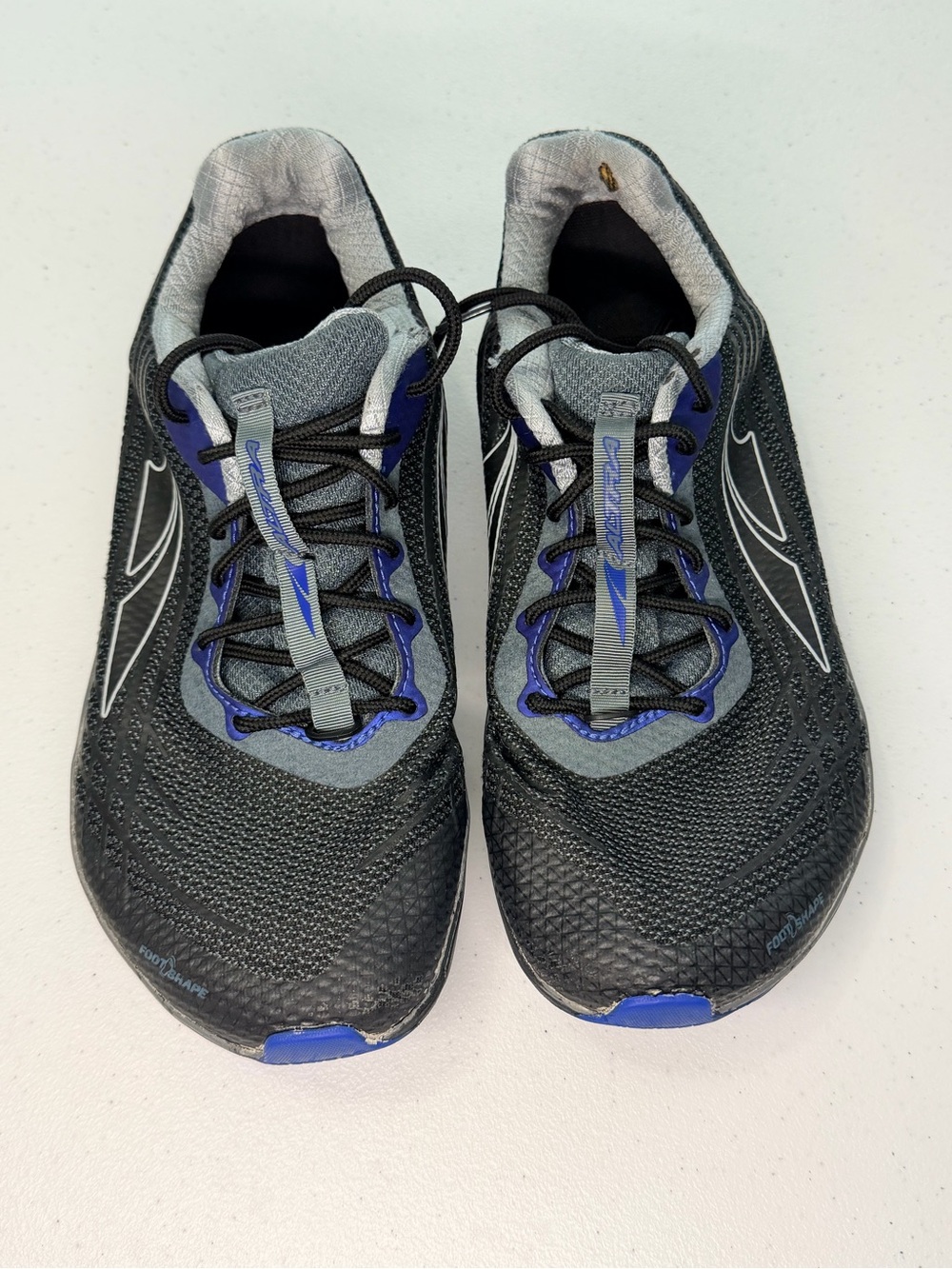 Altra Men's Timp 2 Black & Gray Athletic Shoes with Blue Accents size US 9